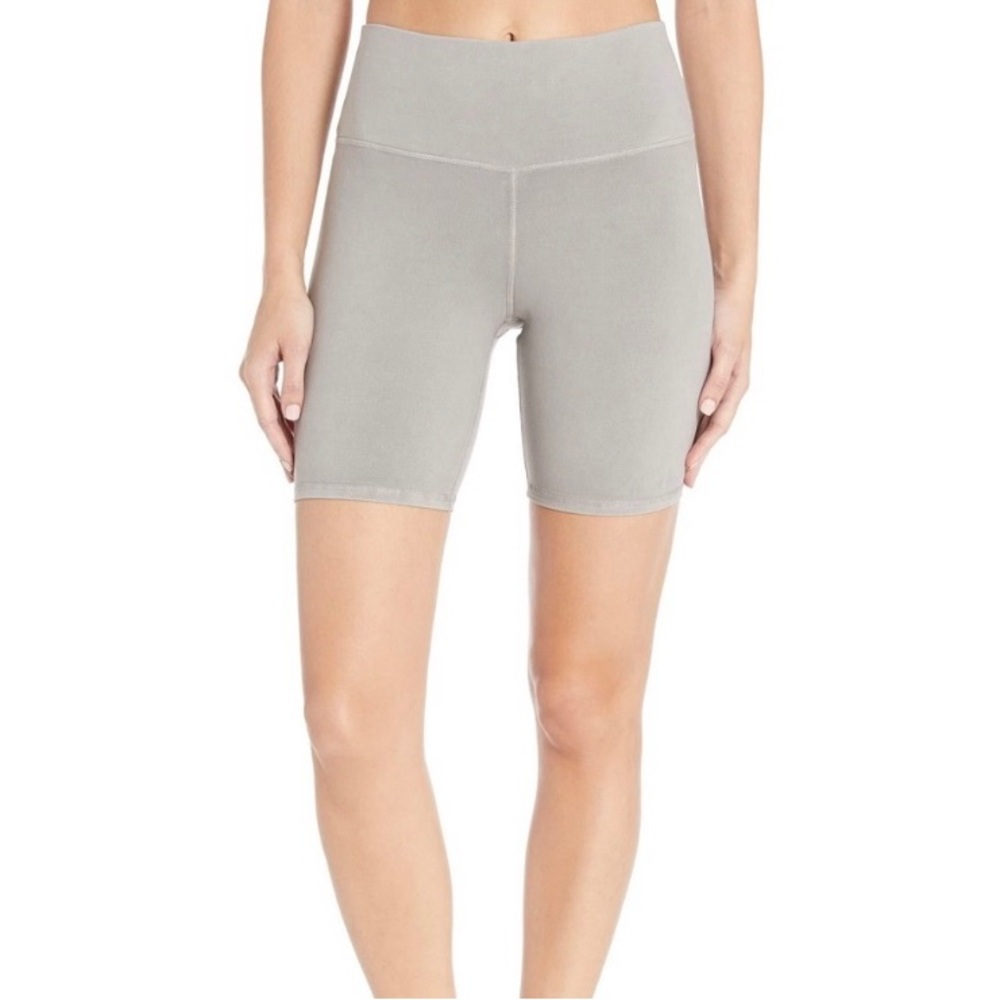 Alo bike shorts